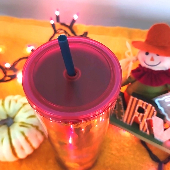 ❤🩷💕 Starbucks 20oz Tumble - Picture 4 of 5